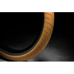 Kink Sever 2.4 Brown with Black Wall Tire